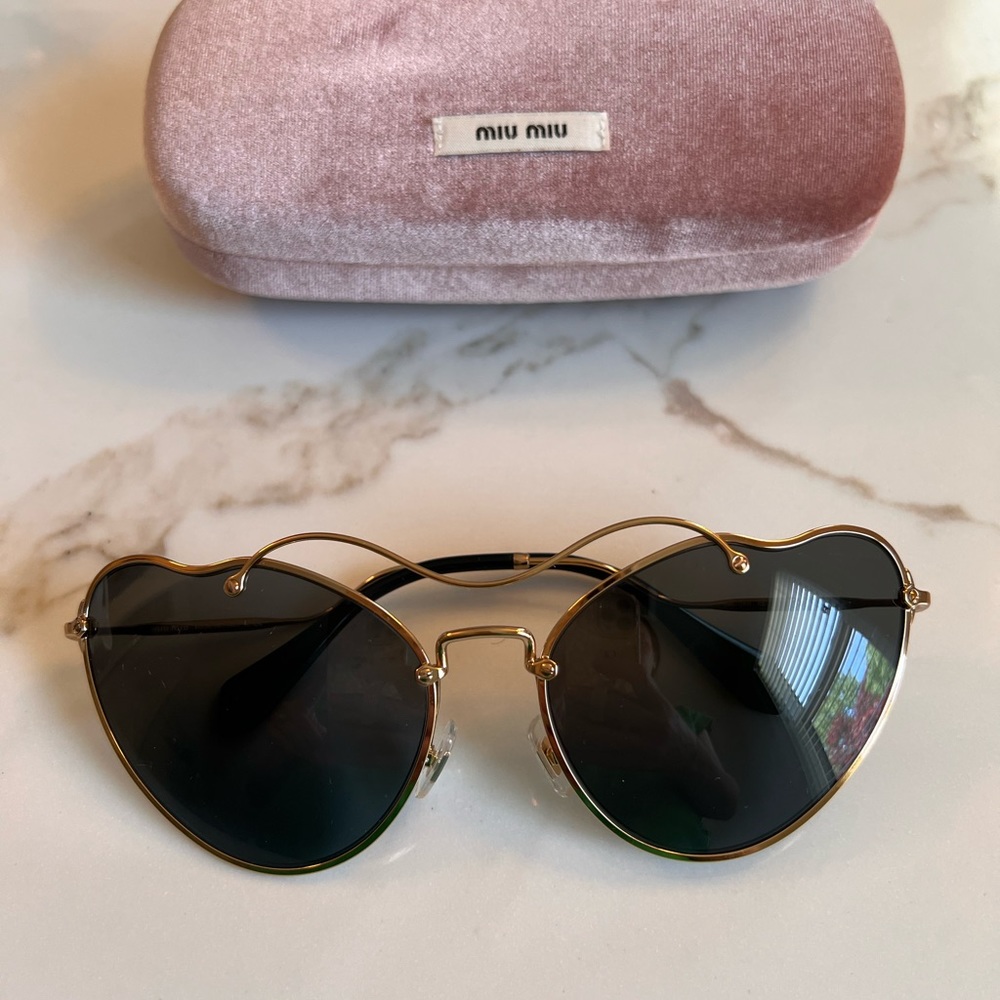 **SOLD** Miu Miu heart shaped cat eye oversized sunglasses